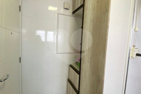 Apartamento à venda com 3 quartos, sendo 1 suíte, em Vila Regente Feijó, São Paulo, SP