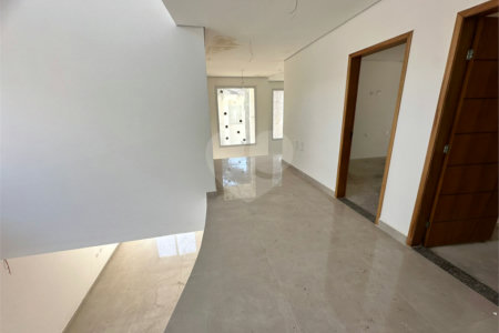 Casa à venda com 4 suítes no condomínio Villaggio Houda, São Paulo - SP