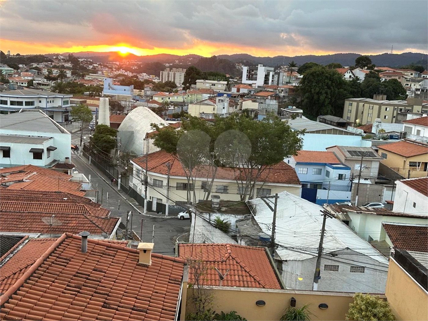Sobrado à venda com 3 quartos, sendo 2 suítes, em Tremembé, São Paulo, SP