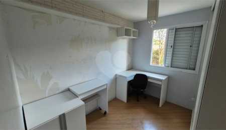 Apartamento à venda com 3 quartos, sendo 1 suíte,  em Vila Campestre, São Paulo, SP
