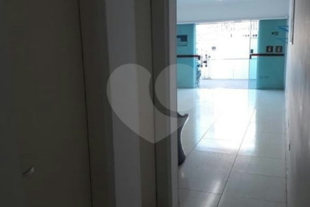 Casa à venda com 2 quartos em Vila Vitório Mazzei, São Paulo, SP