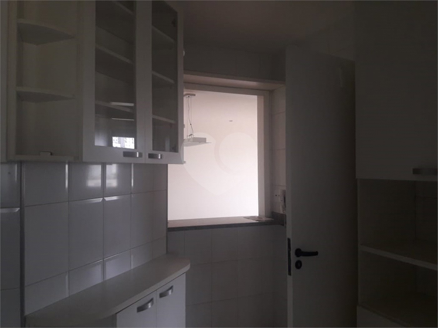 Apartamento à venda com 3 quartos, sendo 1 suíte,  em Parada Inglesa, São Paulo, SP