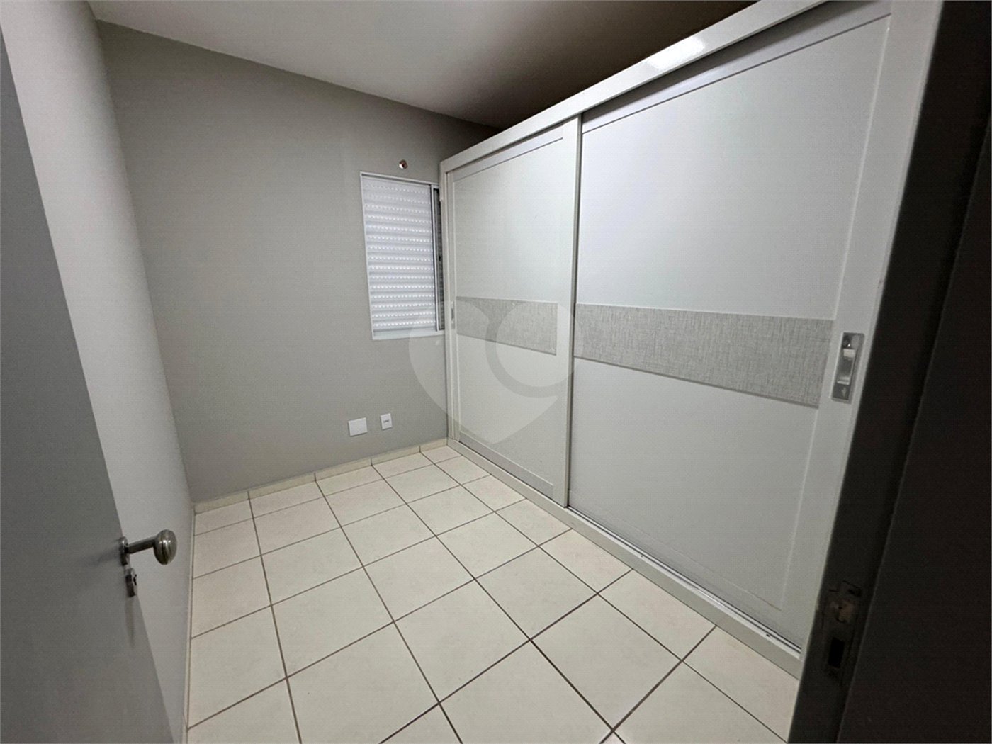 Casa à venda com 3 quartos, sendo 1 suíte, no condomínio Terra Nova, Várzea Grande - MT