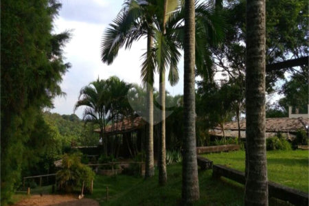 Chácara à venda ou para alugar com 2 quartos em Bosque, Vinhedo, SP