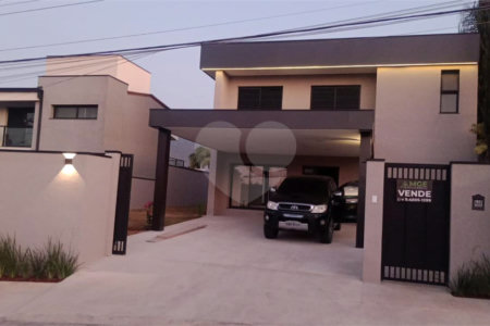 Casa à venda com 3 suítes em Vila Esperia ou Giglio, Atibaia, SP