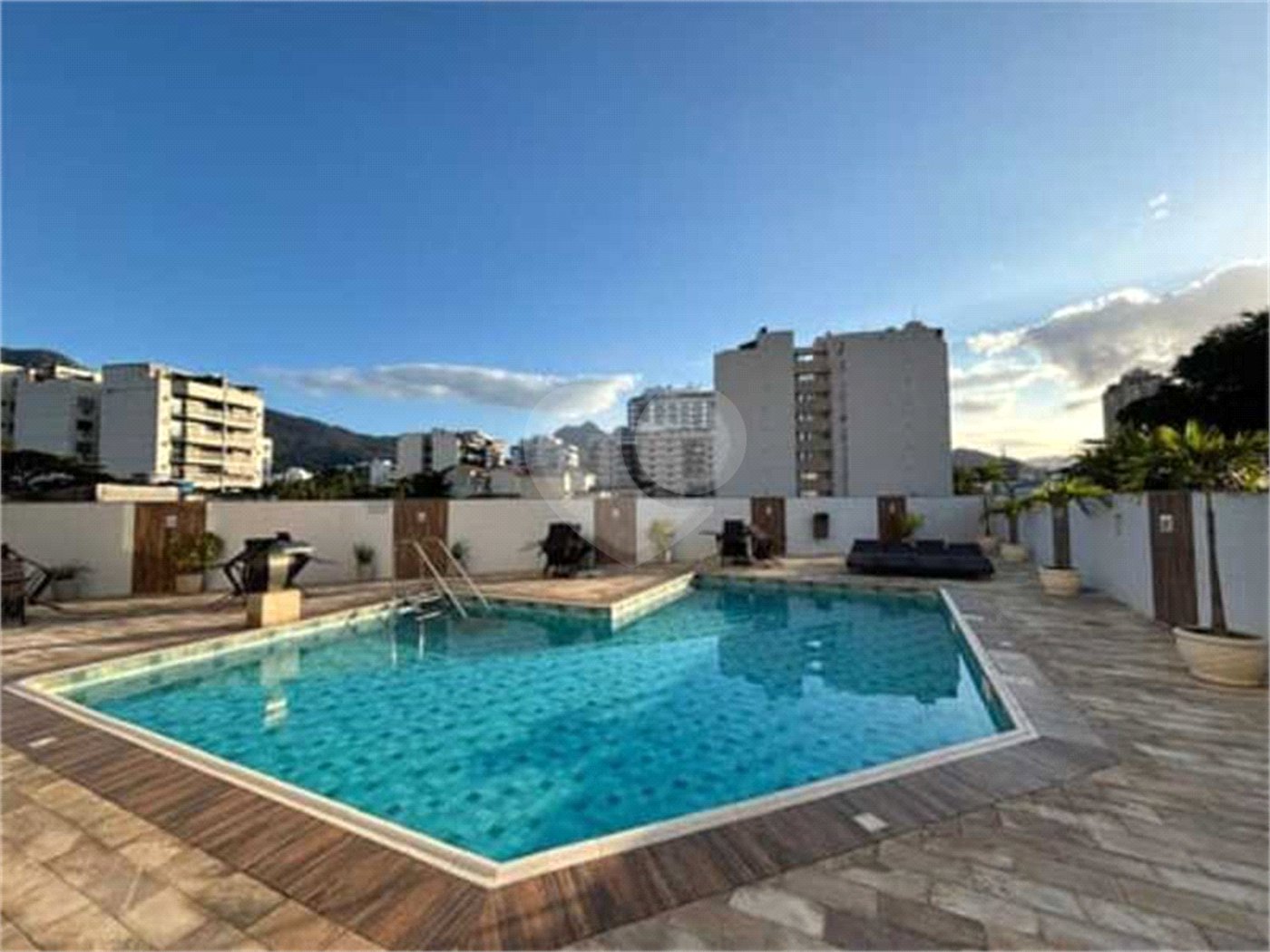 Apartamento à venda com 2 quartos, sendo 1 suíte, em Maracanã, Rio de Janeiro, RJ