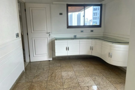 Apartamento à venda com 4 suítes em Vila Suzana, São Paulo, SP