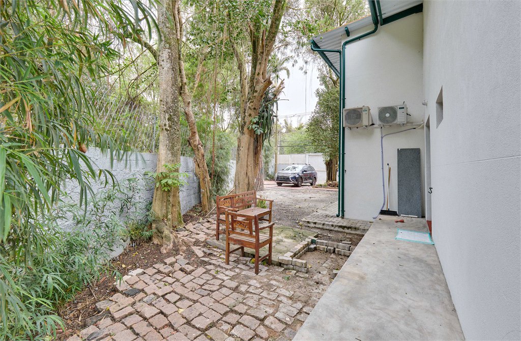 Casa para alugar com 5 quartos, sendo 3 suítes,  em Chácara Monte Alegre, São Paulo, SP