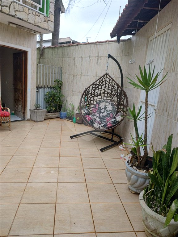 Sobrado à venda com 2 suítes em Vila Carrão, São Paulo, SP