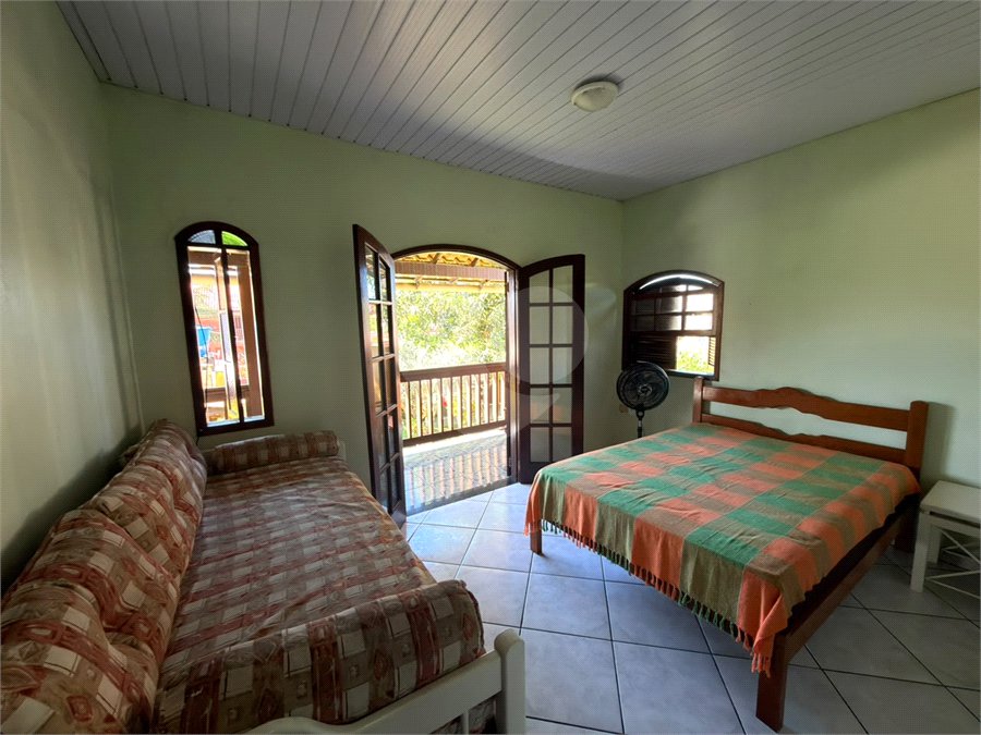 Casa à venda com 7 quartos em Peró, Cabo Frio, RJ