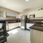 Casa com 2 dormitórios à venda, 127 m² por R$ 640.000,00 - Marapé - Santos/SP