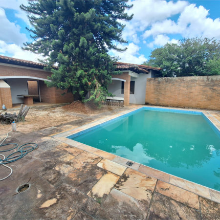 Casa à venda com 3 quartos, sendo 1 suíte, no Centro, Vinhedo, SP