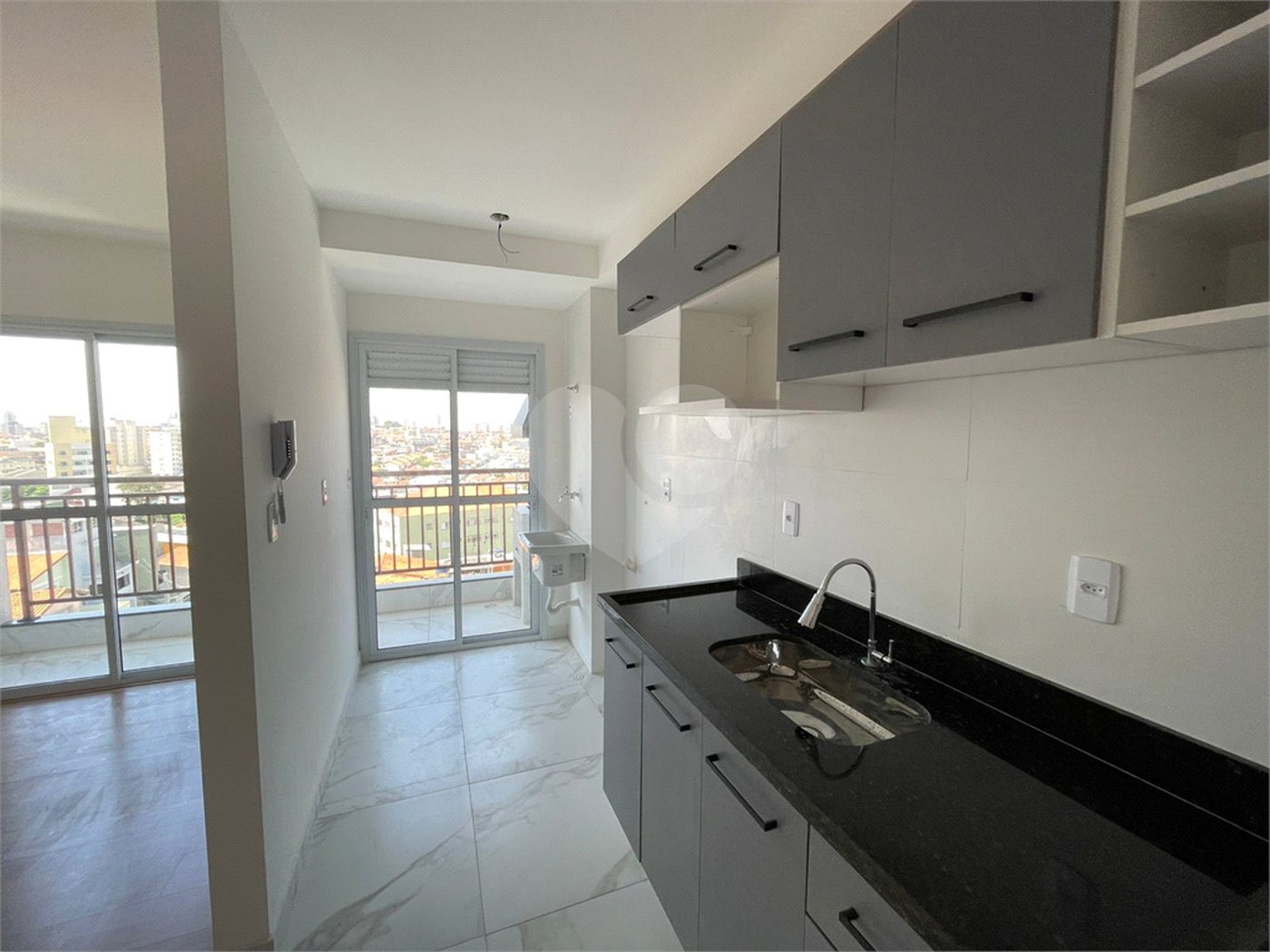 Apartamento à venda com 2 quartos, sendo 1 suíte,  em Parada Inglesa, São Paulo, SP