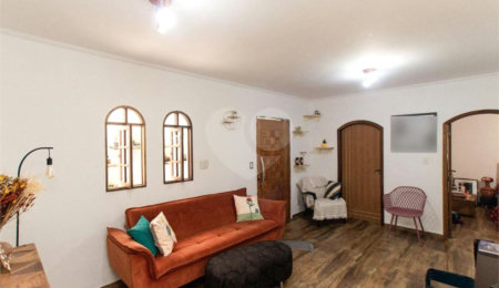 Sobrado à venda com 3 quartos, sendo 1 suíte, em Vila Medeiros, São Paulo, SP