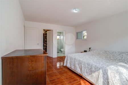 Casa de Vila à venda com 4 suítes em Granja Julieta, São Paulo, SP