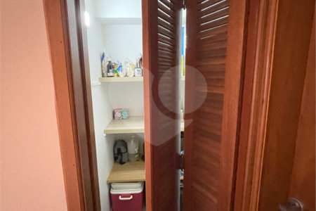 Casa à venda com 3 suítes em Santo Amaro, São Paulo, SP