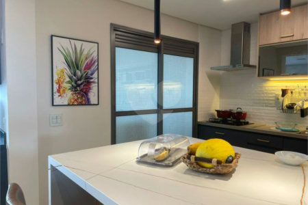 Apartamento à venda com 3 quartos, sendo 1 suíte,  em Vila Mariana, São Paulo, SP