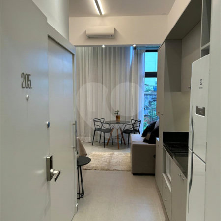 Apartamento à venda ou para alugar com 1 quarto em Pinheiros, São Paulo, SP