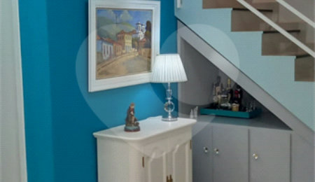 Casa à venda com 3 quartos, sendo 1 suíte, no condomínio Caruatinga, Atibaia - SP