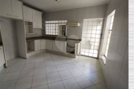 Casa à venda com 3 quartos, sendo 1 suíte, em Vila São José, Itapetininga, SP