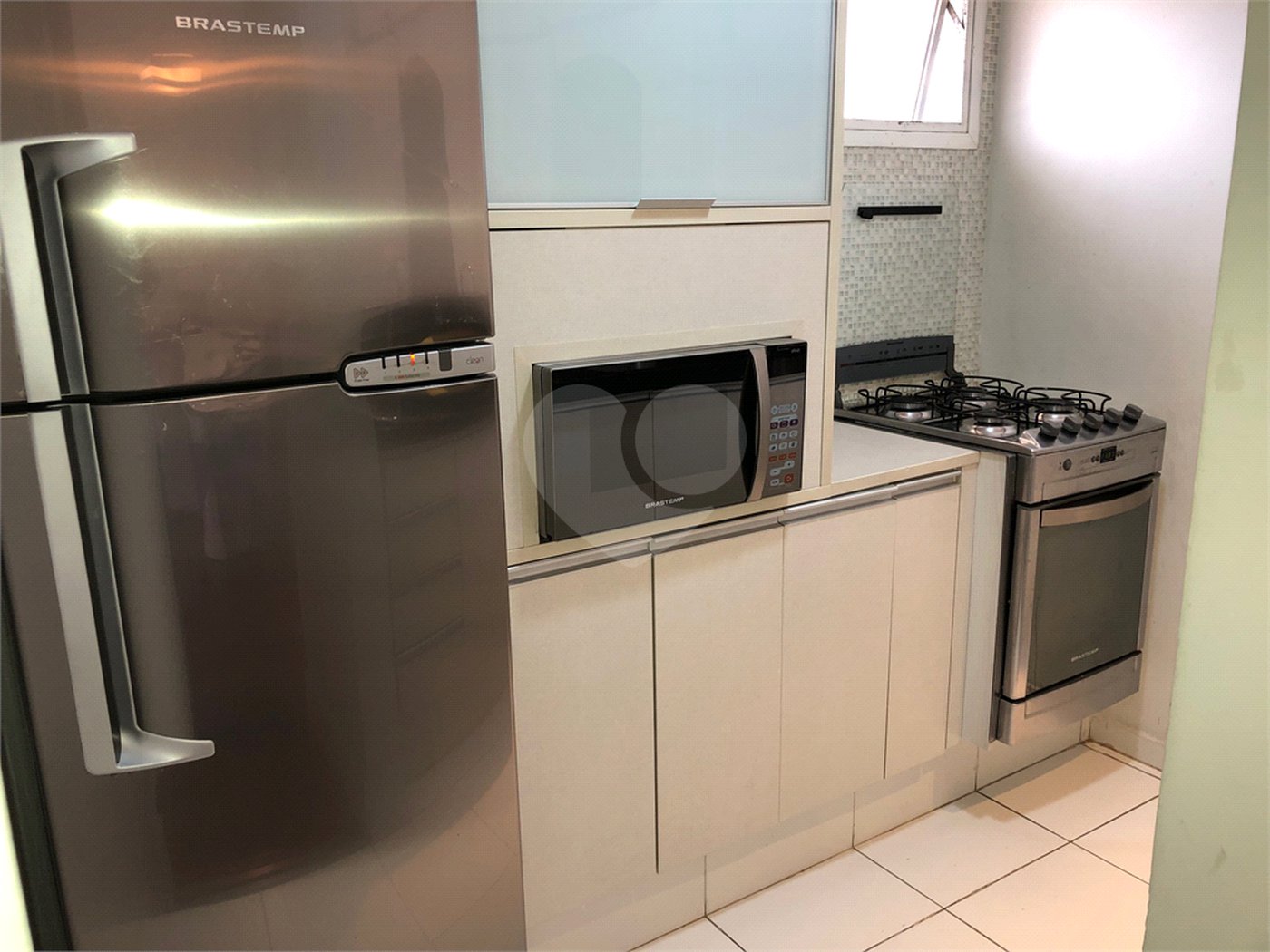 Apartamento à venda ou para alugar com 3 quartos, sendo 1 suíte,  em Jardim Paulista, São Paulo, SP