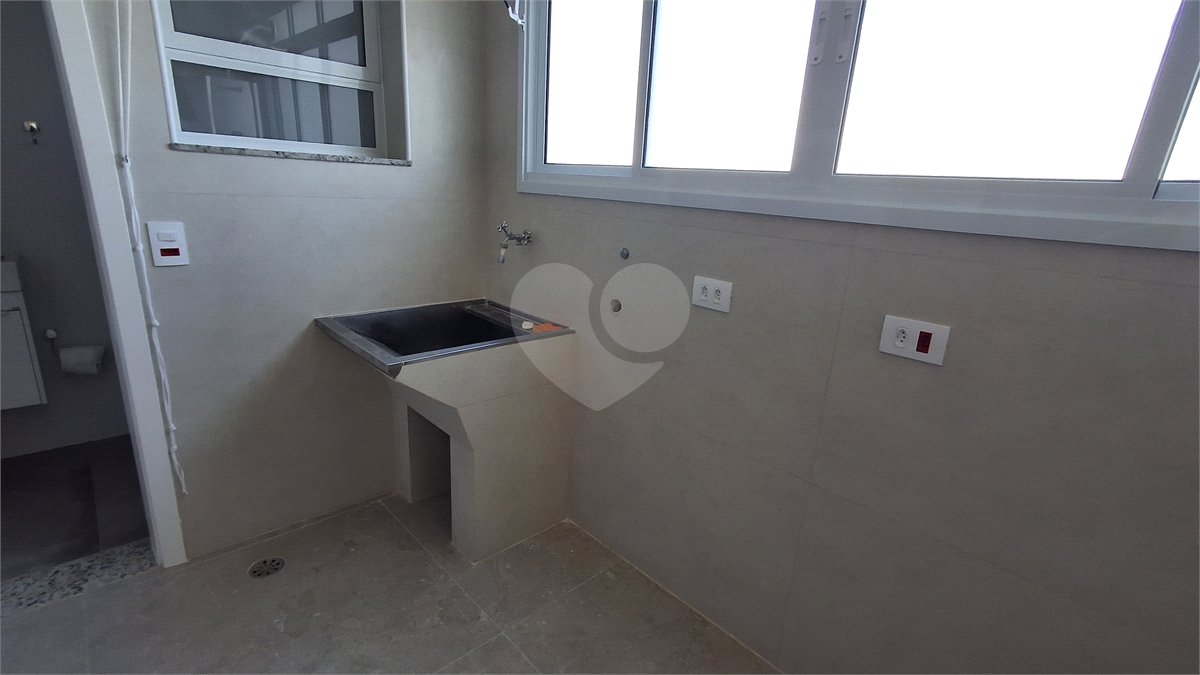 Apartamento para alugar com 3 quartos, sendo 1 suíte, em Chácara Santo Antônio, São Paulo, SP