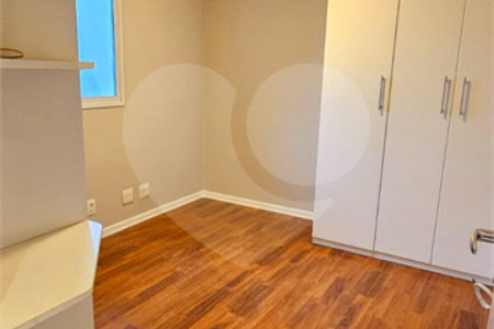 Cobertura à venda com 4 quartos, sendo 3 suítes,  em Cidade São Francisco, São Paulo, SP