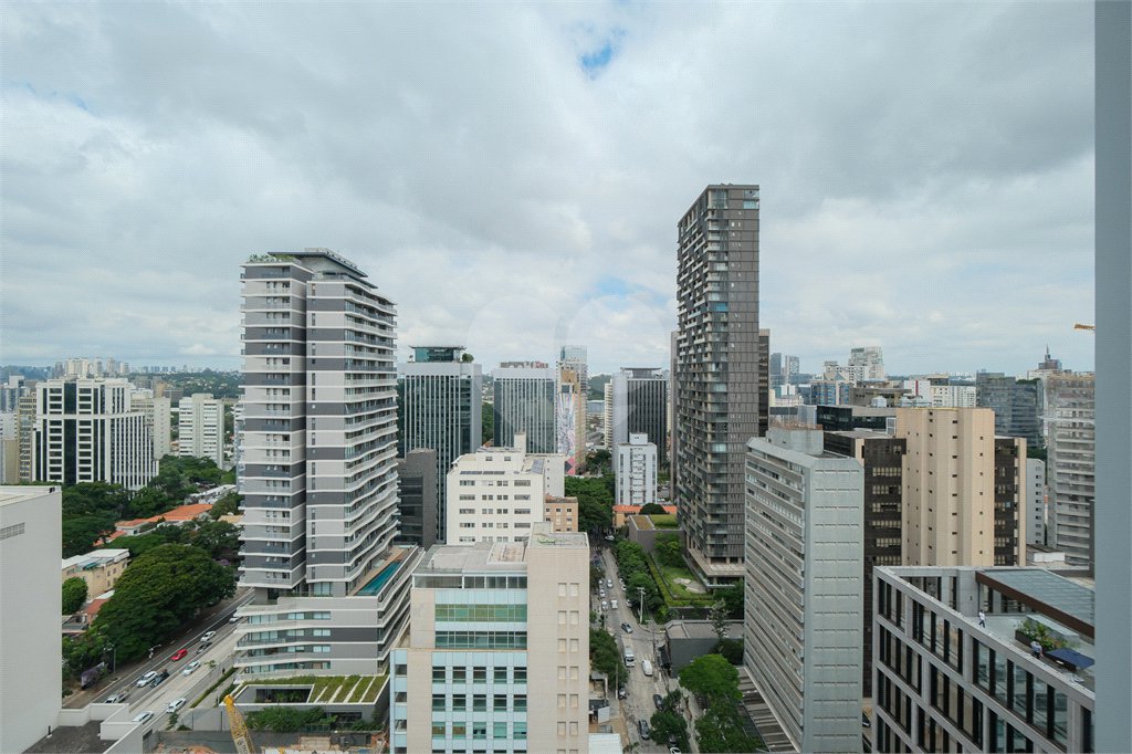 Apartamento para alugar com 2 suítes em Jardim Paulistano, São Paulo, SP