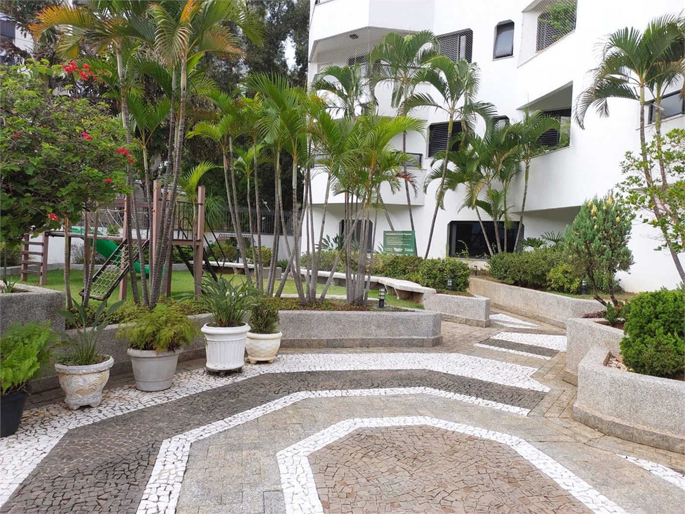 Apartamento à venda com 4 quartos, sendo 2 suítes,  no Centro, Jundiaí, SP