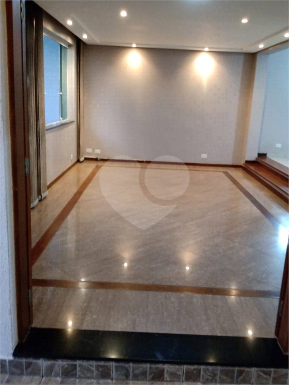 Casa à venda com 4 quartos, sendo 3 suítes, em Assunção, São Bernardo do Campo, SP