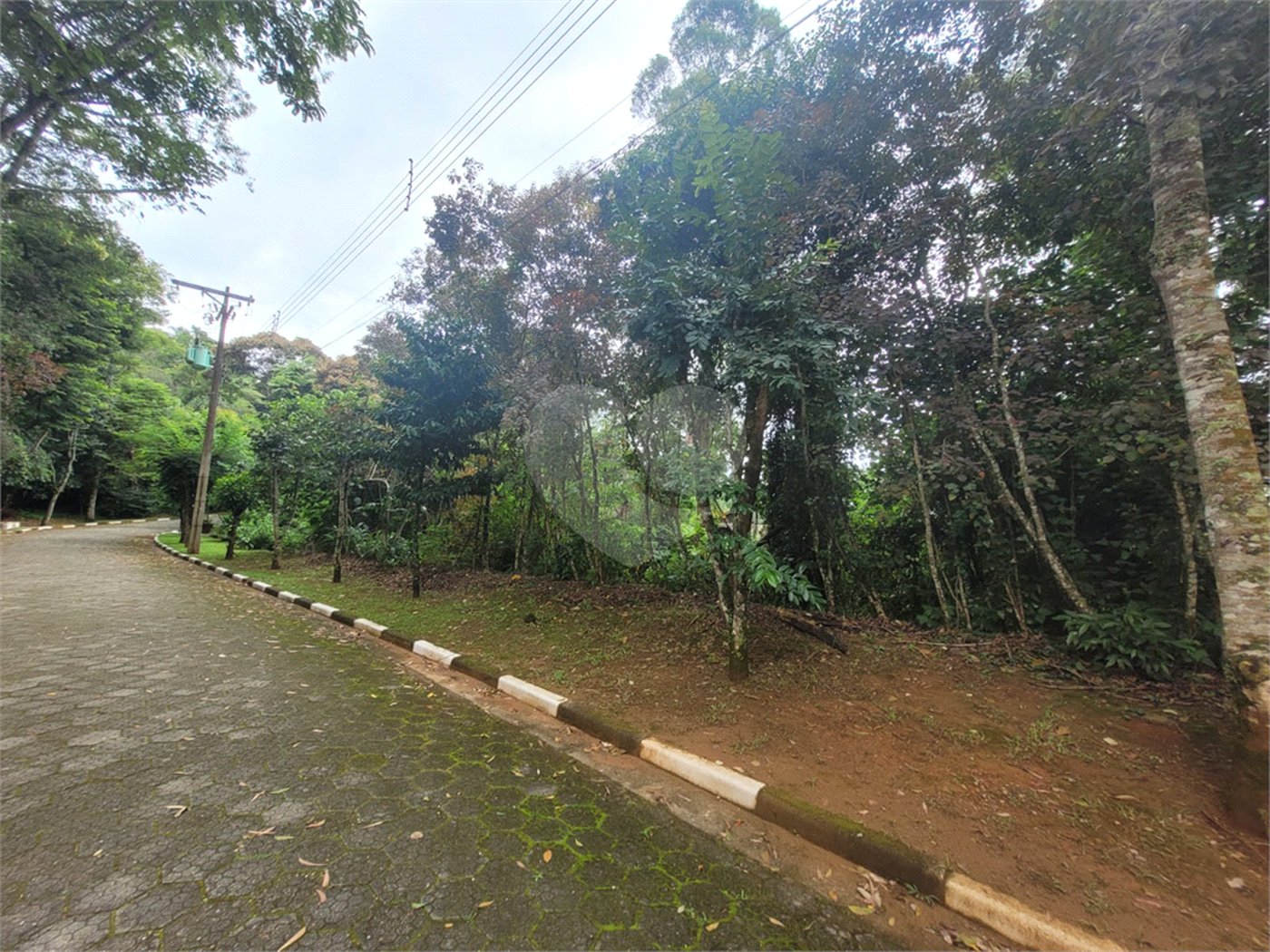 Terreno à venda no condomínio Alpes da Cantareira, Mairiporã - SP