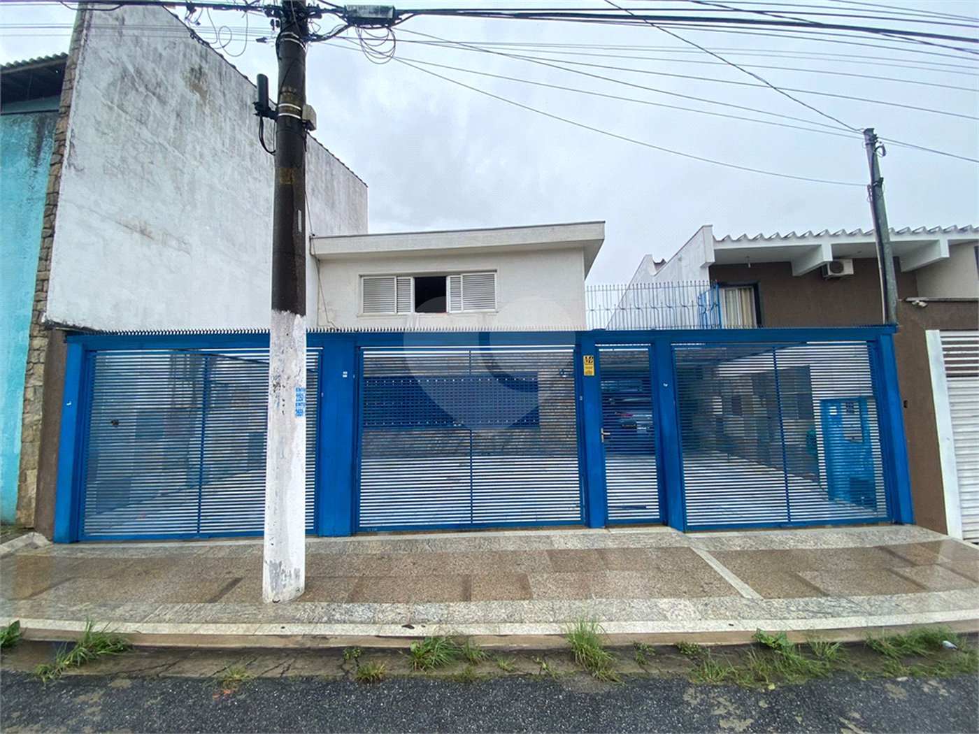 Sobrado 3 Suítes próximo ao parque do carmo