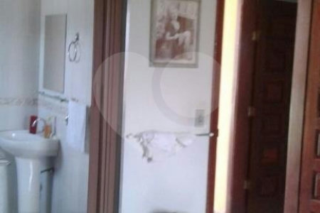 Casa à venda com 6 quartos, sendo 4 suítes, no condomínio Cond Riacho Fundo, Araçoiaba da Serra - SP