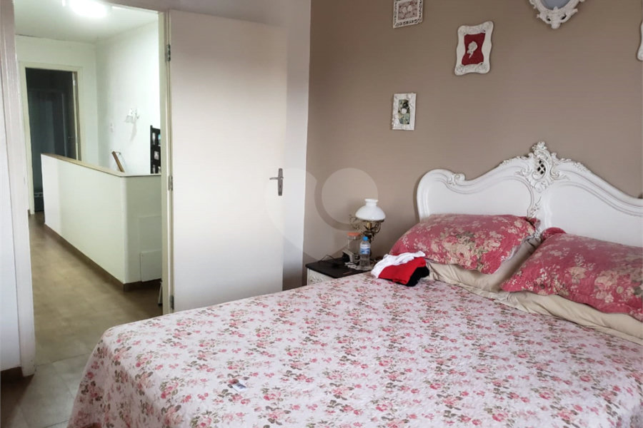 Sobrado à venda com 3 quartos, sendo 1 suíte, em Parada Inglesa, São Paulo, SP