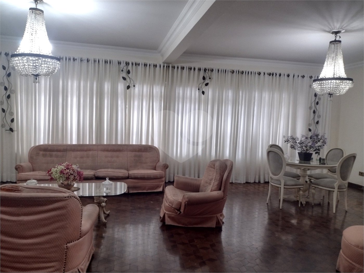Sobrado à venda com 4 quartos, sendo 1 suíte, em Vila Medeiros, São Paulo, SP