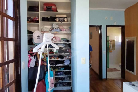 Sobrado à venda com 3 quartos, sendo 2 suítes,  em Jardim Marica, Mogi das Cruzes, SP