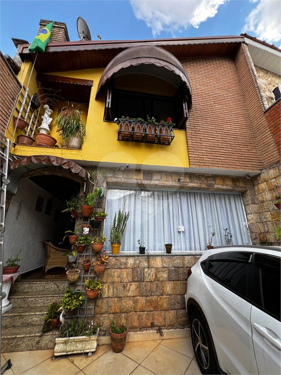 Sobrado à venda com 3 quartos em Água Fria, São Paulo, SP