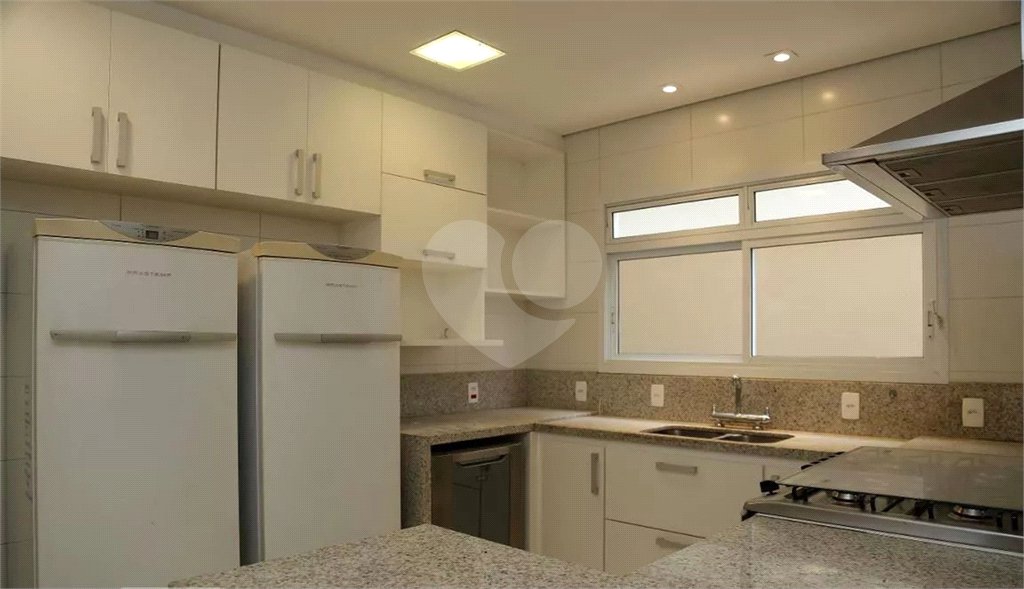 Casa à venda com 3 suítes no condomínio Residencial Morumbi, São Paulo - SP