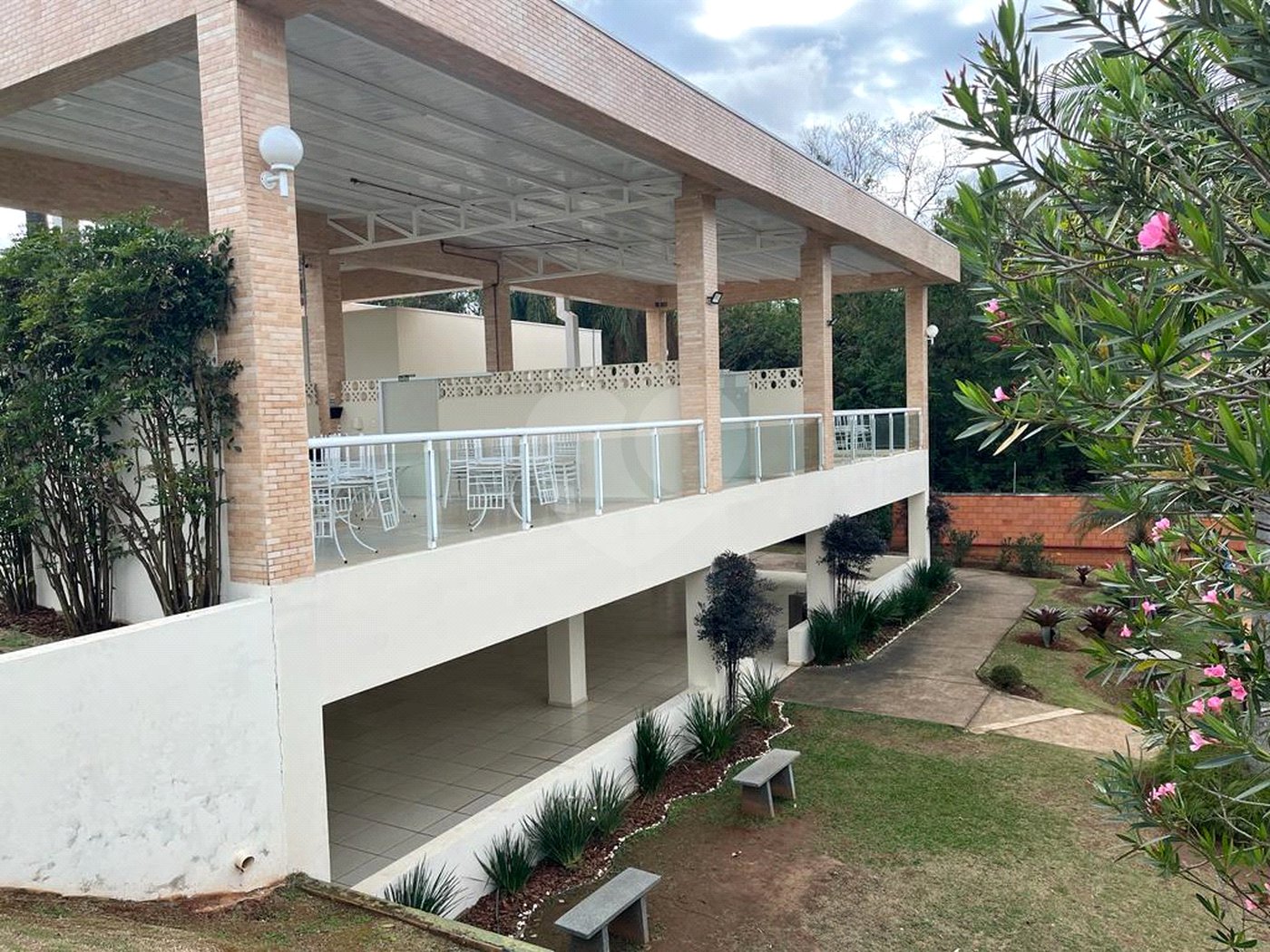 Casa à venda com 3 suítes no condomínio Village Moutonnée, Salto - SP
