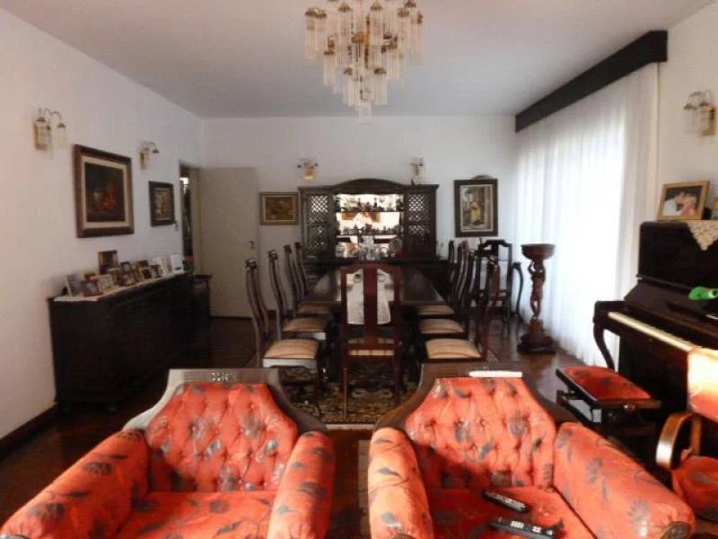 Casa Térrea à venda com 3 quartos, sendo 1 suíte,  em Caxingui, São Paulo, SP