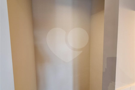 Apartamento à venda com 3 quartos, sendo 1 suíte,  no Centro, Vinhedo, SP