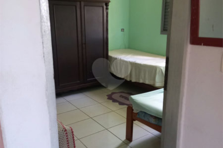 Casa à venda com 2 quartos em Vila Matias, Alambari, SP