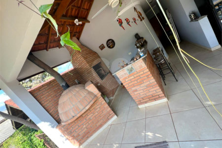 Casa à venda ou para alugar com 5 quartos, sendo 4 suítes, no condomínio Moradas São Luiz, Salto - SP