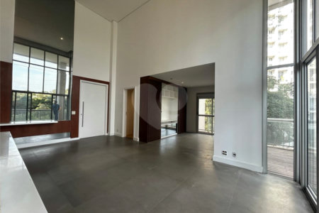 Apartamento à venda com 2 suítes em Parque do Morumbi, São Paulo, SP