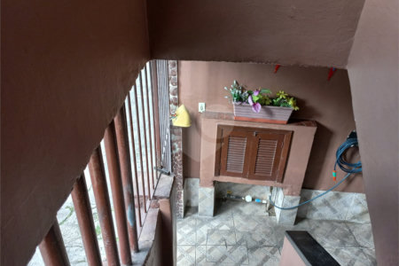 Sobrado à venda com 2 quartos, sendo 1 suíte,  em Santa Teresinha, São Paulo, SP