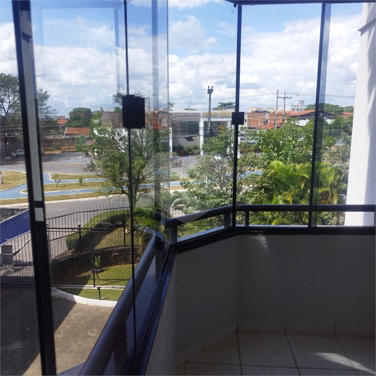Apartamento à venda com 2 quartos, sendo 1 suíte,  em Estância Itaguaí, Caldas Novas, GO