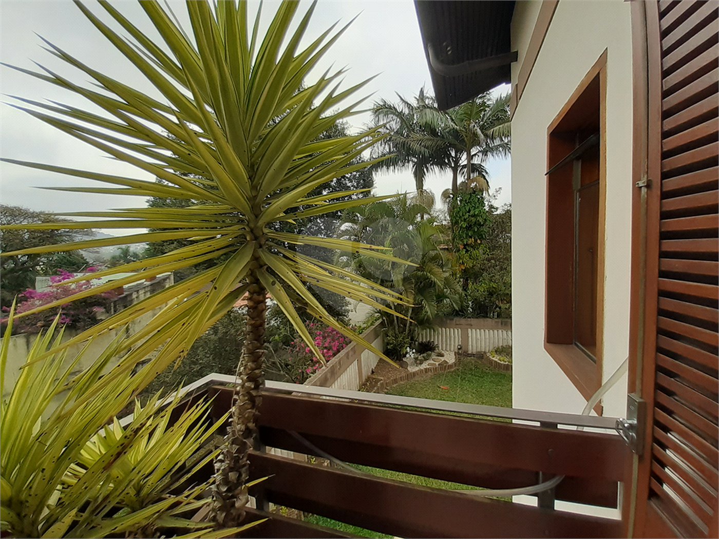 Casa à venda com 4 quartos, sendo 2 suítes,  em Jardim Floresta, São Paulo, SP