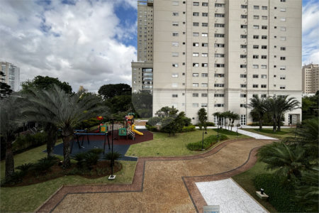 Apartamento para alugar com 3 suítes em Vila Romana, São Paulo, SP