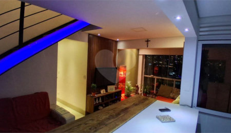 Apartamento à venda com 2 quartos, sendo 1 suíte,  em Vila Andrade, São Paulo, SP