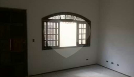 Sobrado à venda com 3 quartos, sendo 2 suítes, em Jardim Monte Kemel, São Paulo, SP
